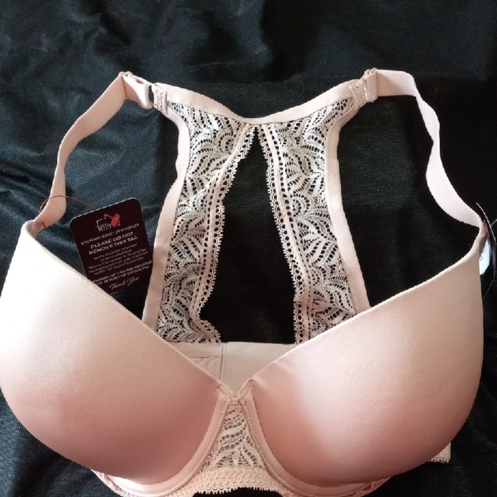 (2) new Felina Lace Detail Bras
